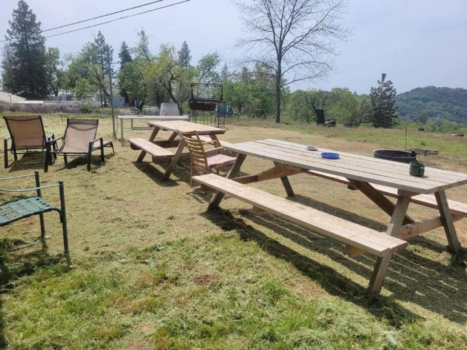 Campground At Sequoia Mountain Farms - Bring Your Own Tent Or Rv - No Bedrooms Or Beds Provided Miramonte Zewnętrze zdjęcie