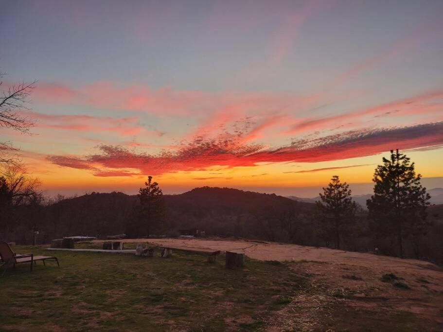 Campground At Sequoia Mountain Farms - Bring Your Own Tent Or Rv - No Bedrooms Or Beds Provided Miramonte Zewnętrze zdjęcie